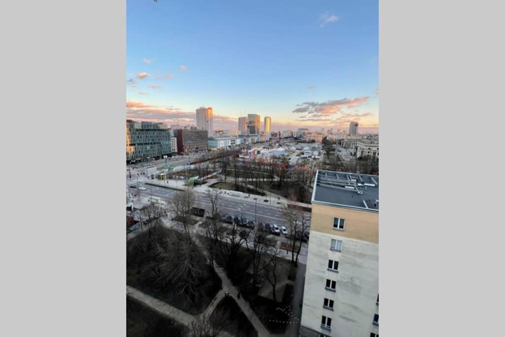 Super Apartament Brown 2X Metro Nowy Wifi Netflix Spotify Panorama Miasta Warsaw Exterior photo